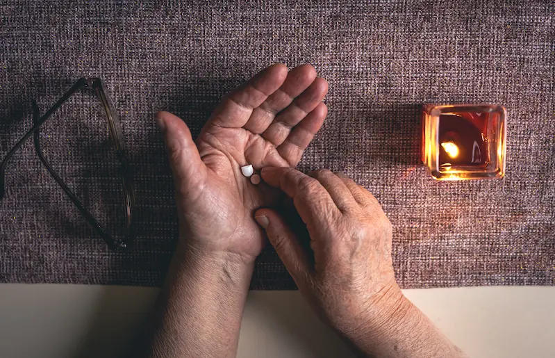 Professional palm reading services for life and future guidance